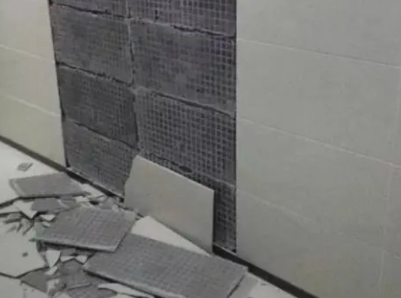 双滦瓷砖空鼓维修公司分享下双滦墙砖松动维修的知识